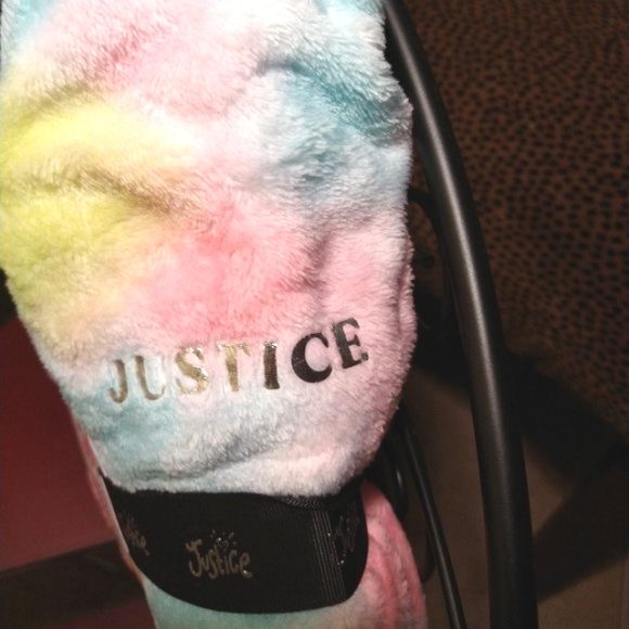 Justice- NWT 2pc Girls Pale Rainbow Color Plush Pajama Set- Size S (7/8) - Picture 2 of 7